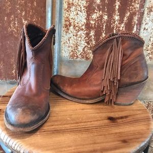 Liberty Black size 8 booties